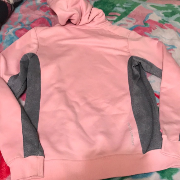 Light pink and grey under armor hoodie - Picture 3 of 5